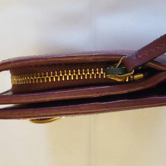 GUCCI Vintage Bordeaux Leather Compact Wallet w COA - Picture 8 of 16